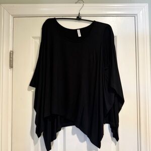 EUC Black nursing cover